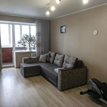 Apartment With Balcony On Peremohy Avenue 43 Chernihiv Exterior photo