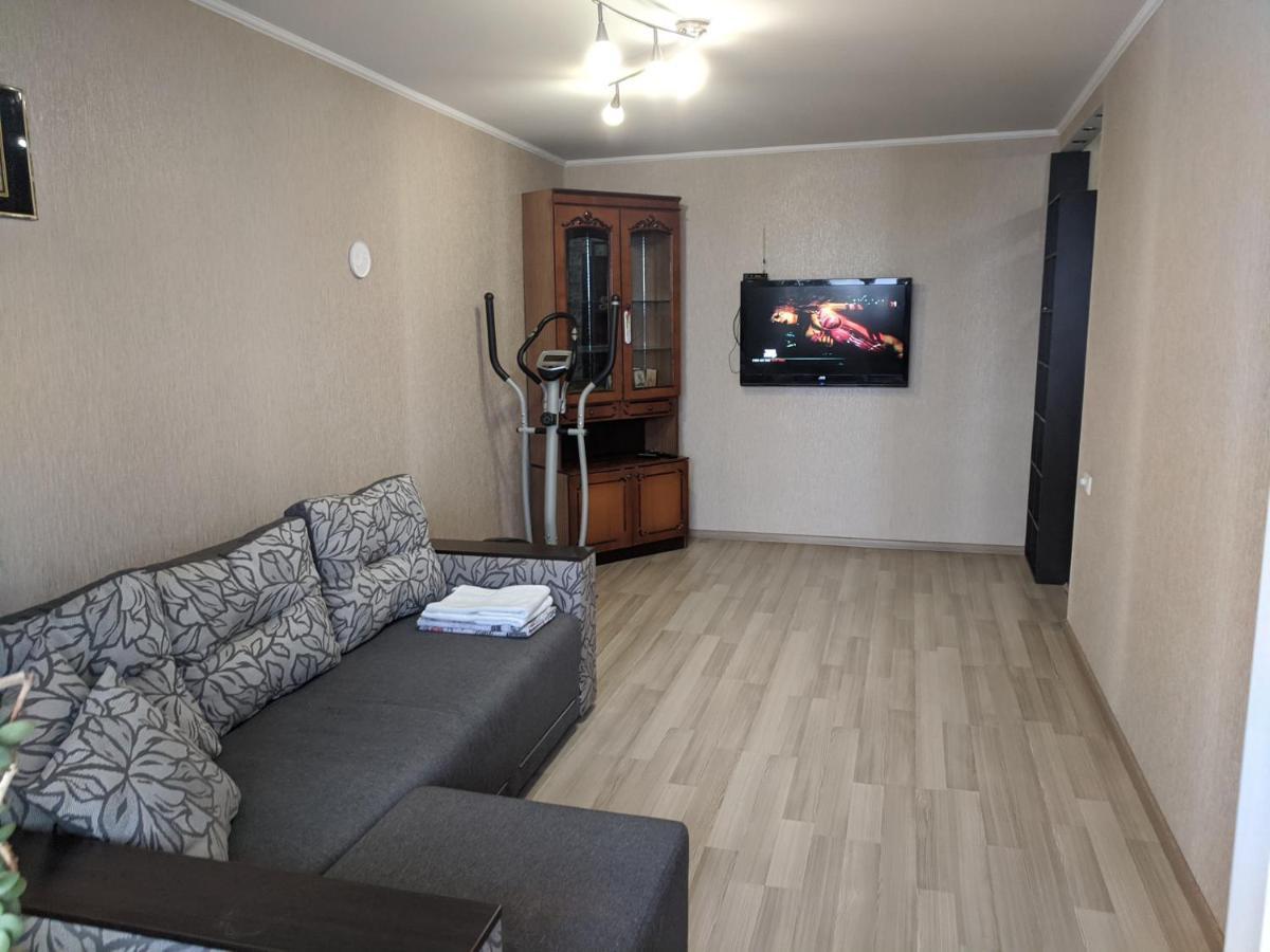 Apartment With Balcony On Peremohy Avenue 43 *